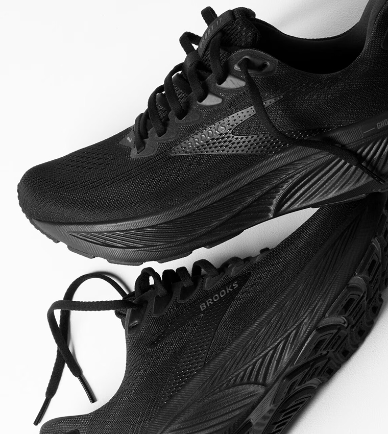 GHOST 17 Lace Up Running Shoes