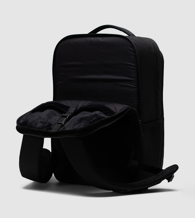 Kaslo Tech Zippered Backpack