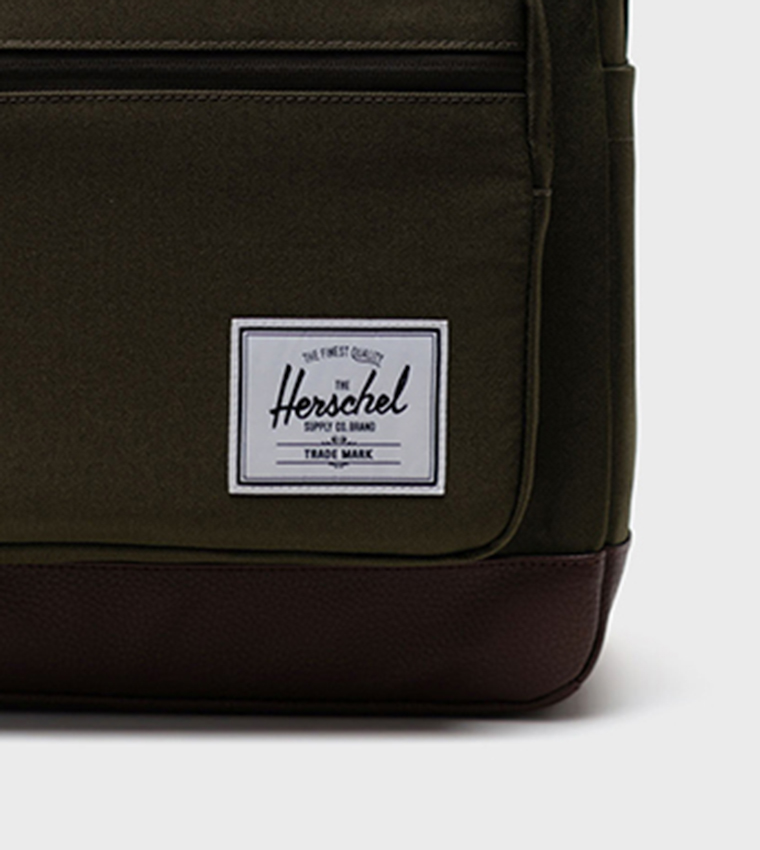 حقيبة ظهر بسحاب 