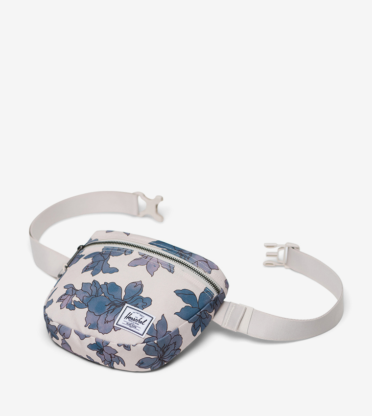 Settlement Hip Pack