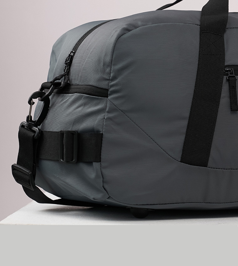 WR PREMIUM Logo Printed Zippered Duffle Bag