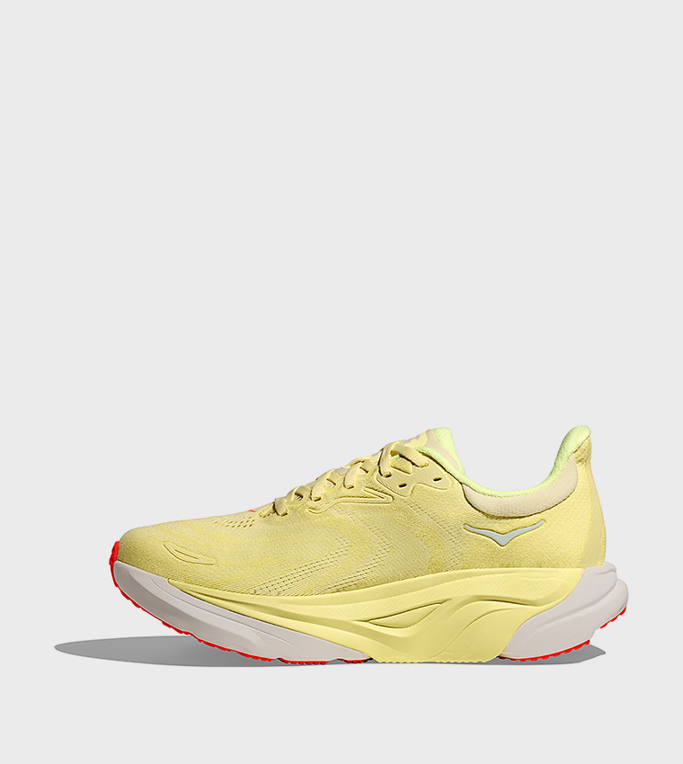 ARAHI 8 Logo Printed Running Shoes