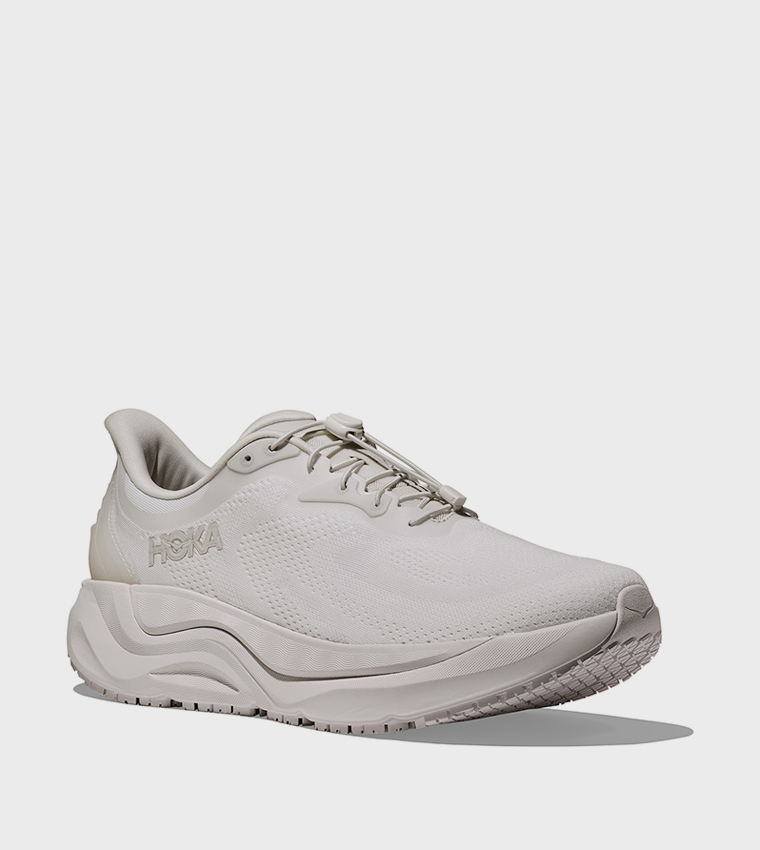 ARAHI SR Textured Running Shoes