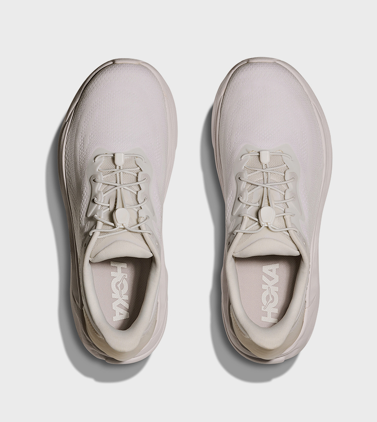 ARAHI SR Textured Running Shoes