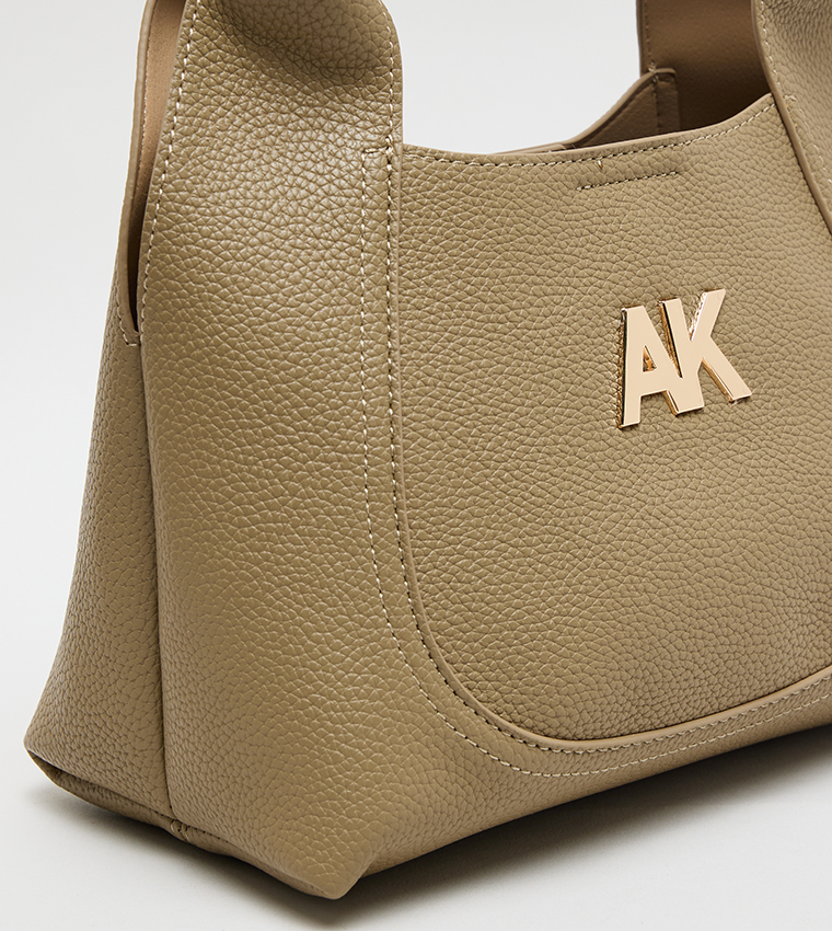 طقم شنط هوبو جلد صناعي بنقشة مونوغرام