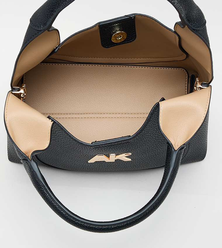 طقم شنط هوبو جلد صناعي بنقشة مونوغرام