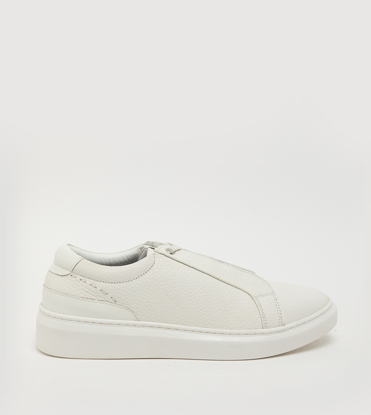 Textured Round Toe Slip-On Shoes
