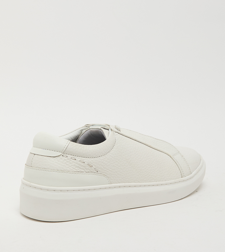 Textured Round Toe Slip-On Shoes