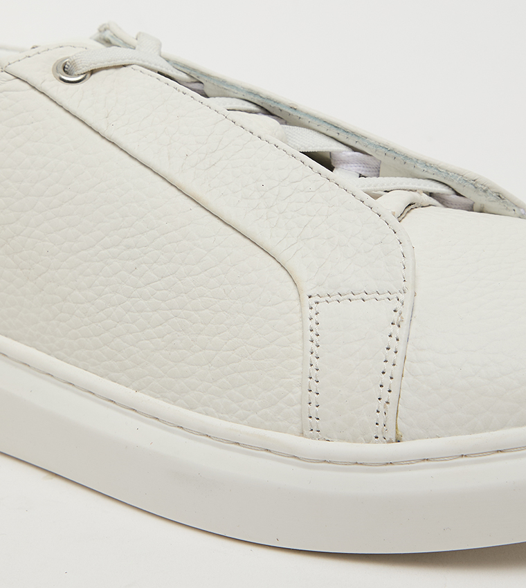Textured Round Toe Slip-On Shoes