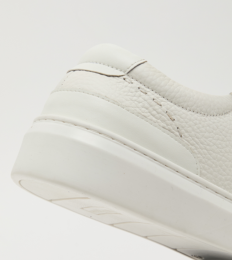 Textured Round Toe Slip-On Shoes