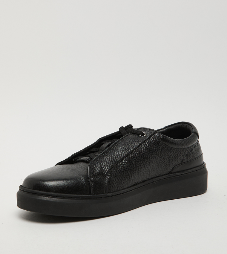 Textured Round Toe Slip-On Shoes