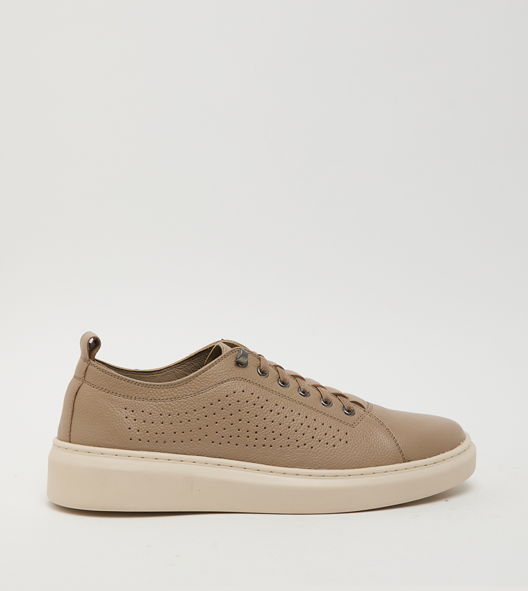 Textured Round Toe Slip-On Shoes