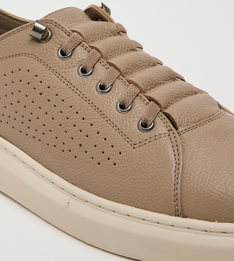 Textured Round Toe Slip-On Shoes
