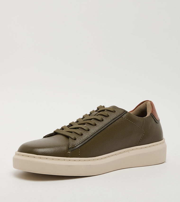 Textured Round Toe Lace-Up Sneakers