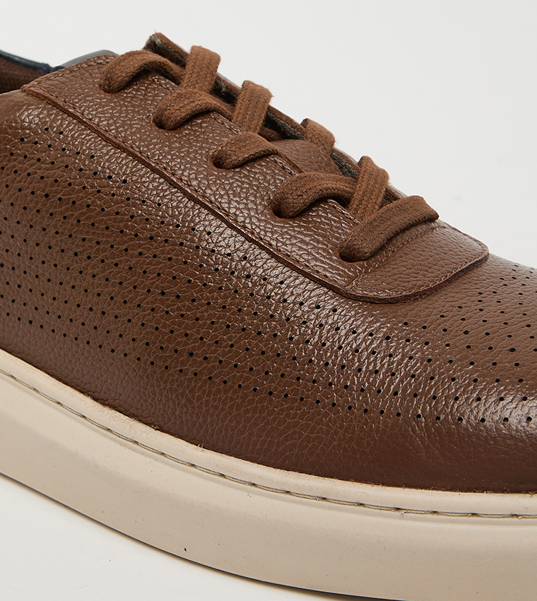 Textured Round Toe Lace-Up Sneakers