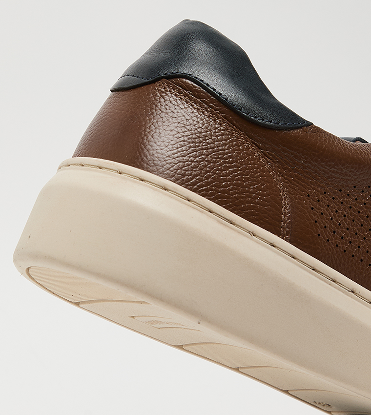 Textured Round Toe Lace-Up Sneakers