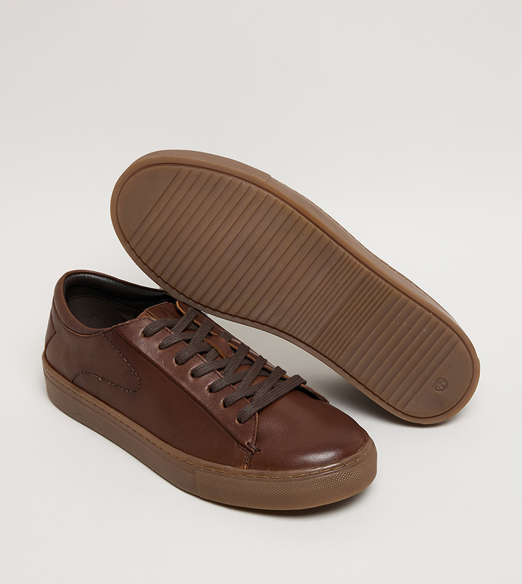 STOCK Solid Lace-Up Shoes