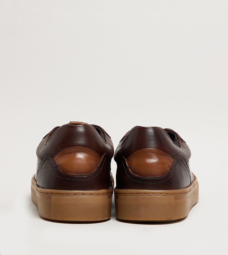 STOCK Solid Lace-Up Shoes