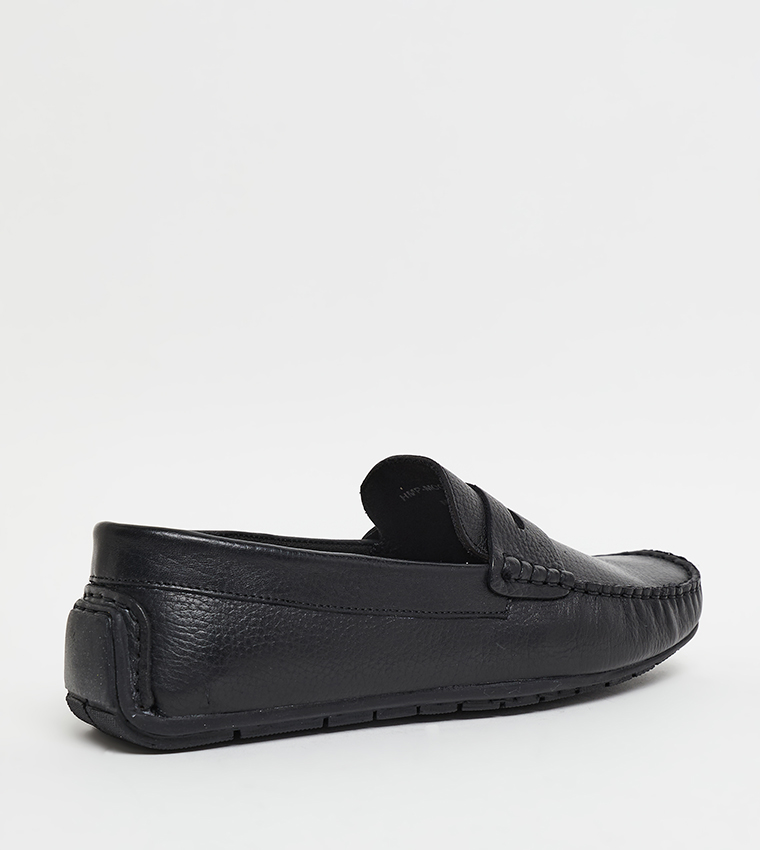 MOCPENNY Solid Moccasins
