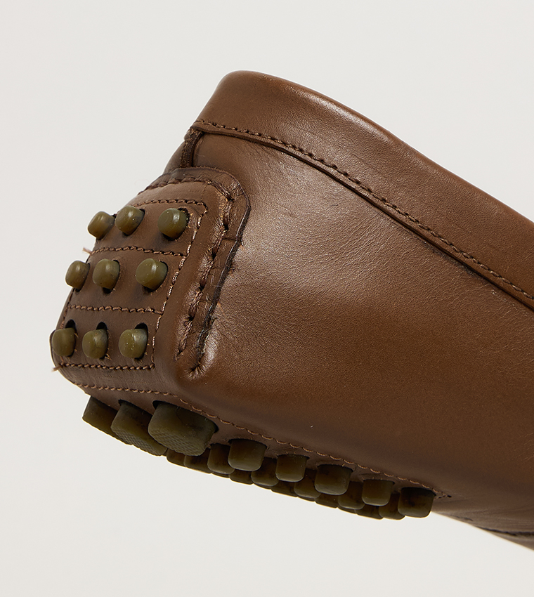 MOCTASSELS Solid Moccasins