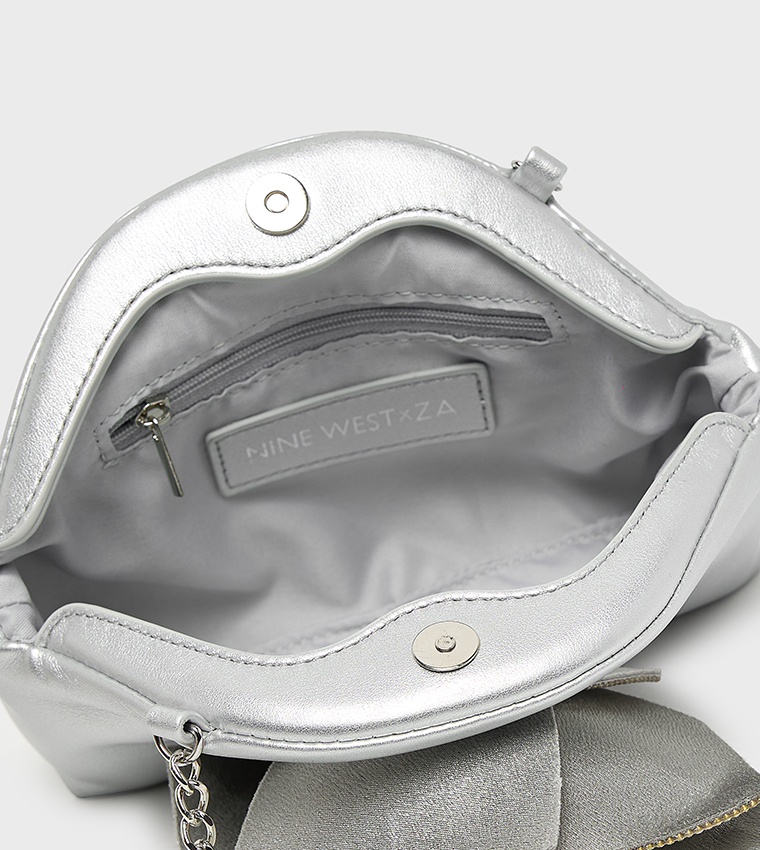 NWAVRIL-D Embellished Clutch Bag