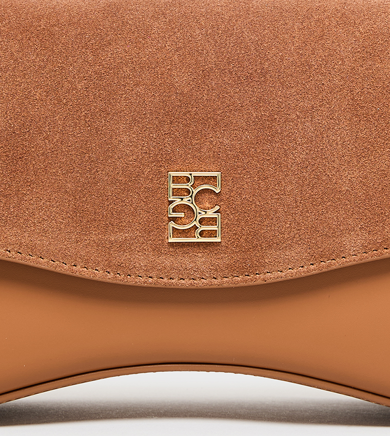 Logo Detail Flap Shoulder Bag