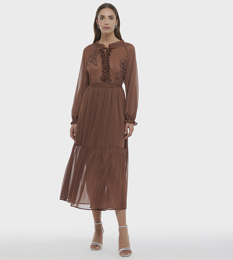 فستان ميدي مطرز كم طويل