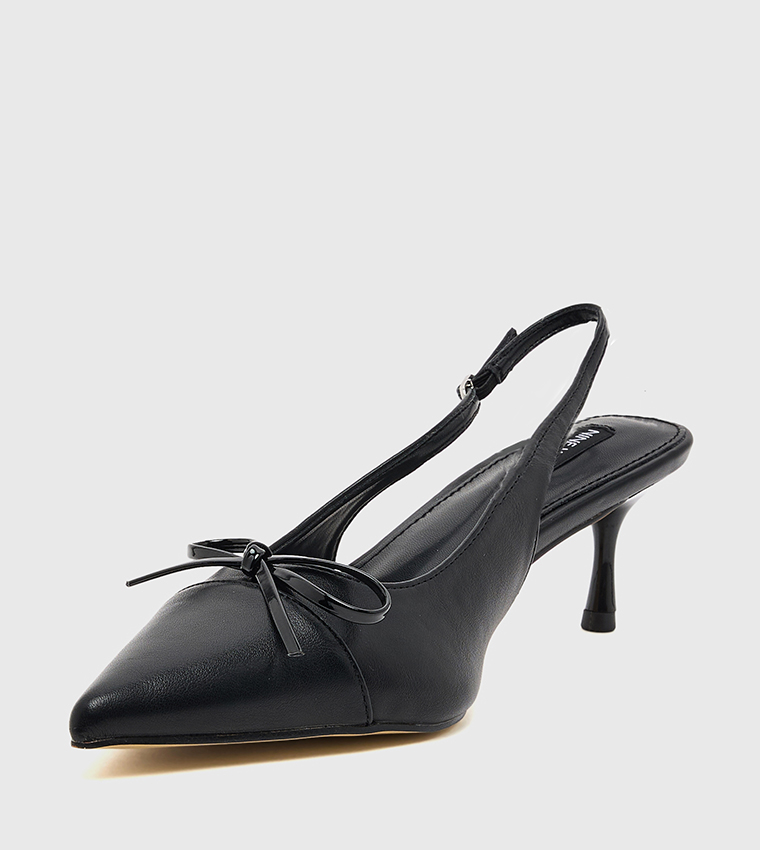 حذاء كعب بفيونكة وحزام خلفي 