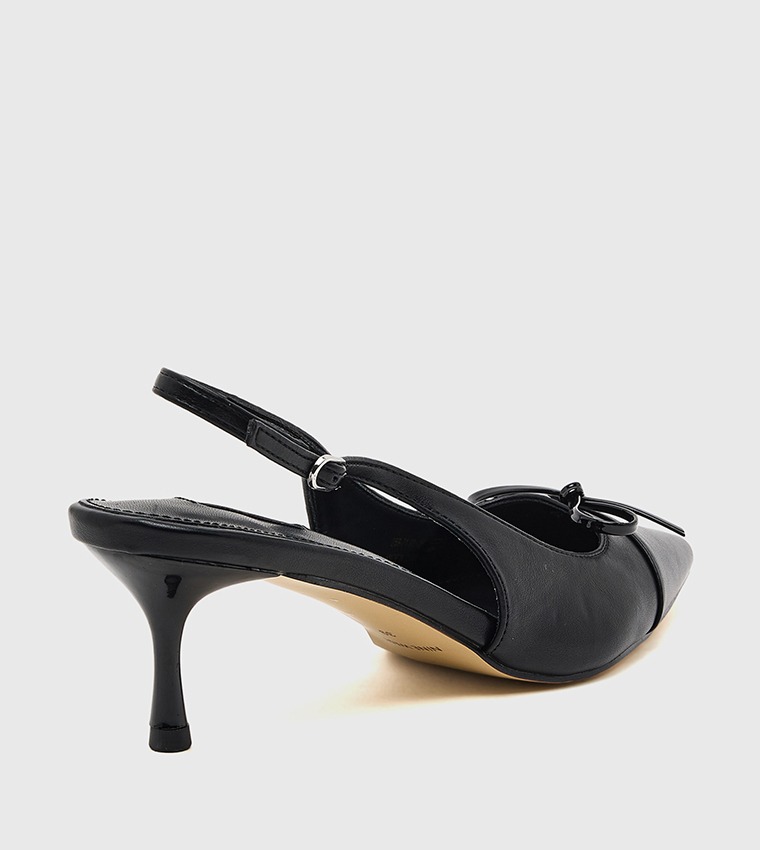 حذاء كعب بفيونكة وحزام خلفي 