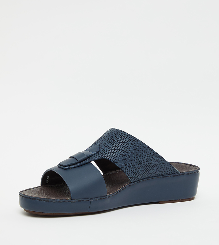 Textured Open Toe Arabic Sandals