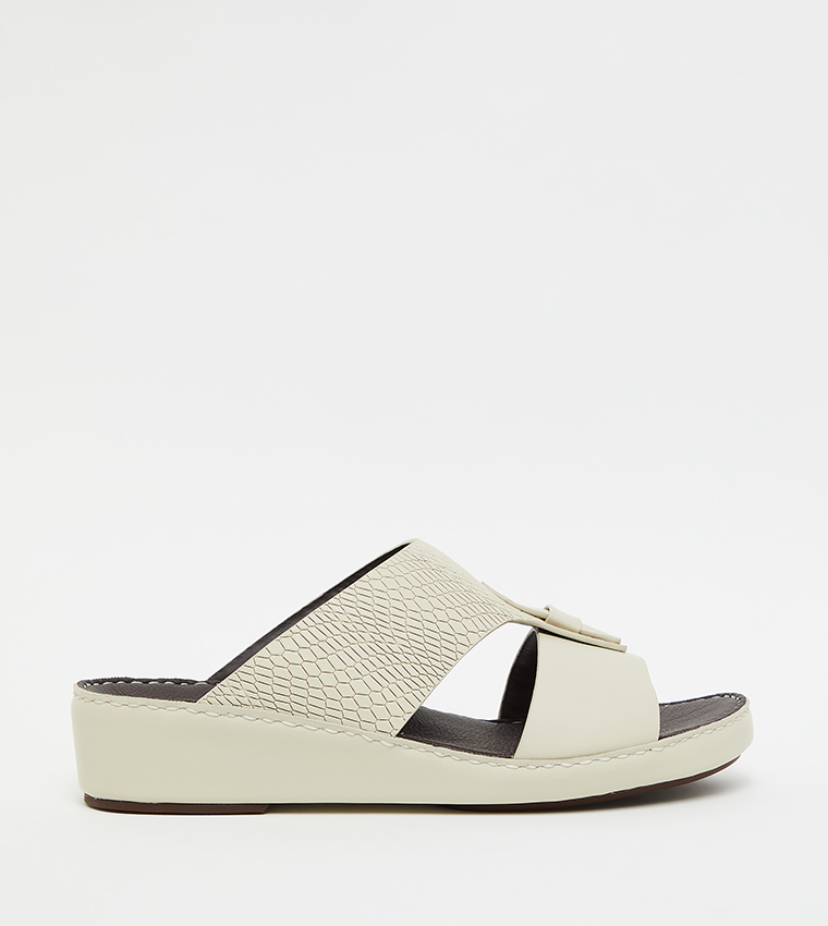 Textured Open Toe Arabic Sandals