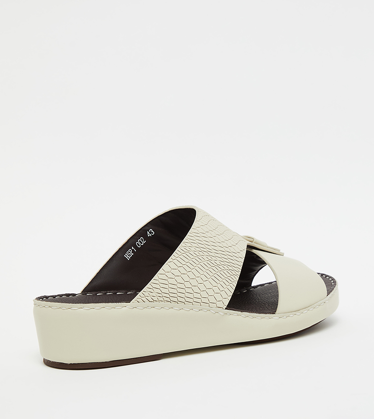 Textured Open Toe Arabic Sandals