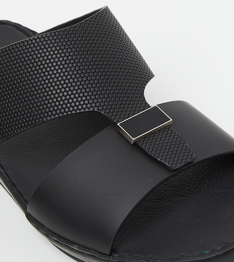 ARH 2186 002 Textured Arabic Sandals