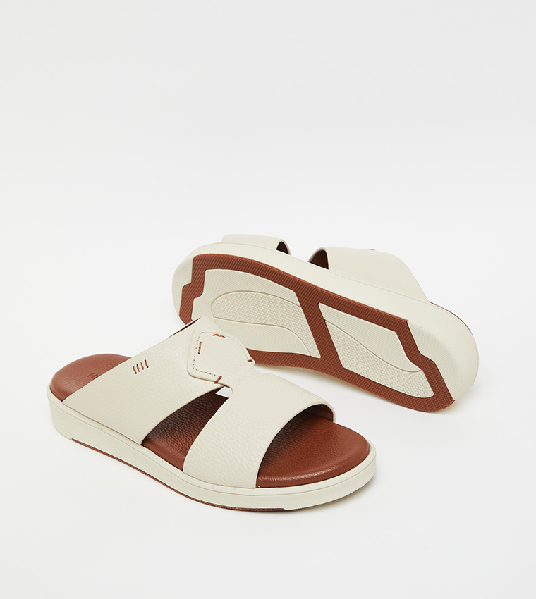 ARTM3 05 Textured Arabic Sandals