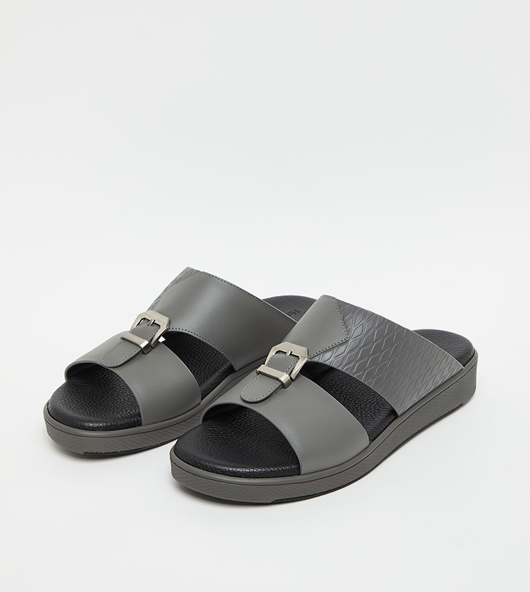 ARTM3 02 Textured Arabic Sandals