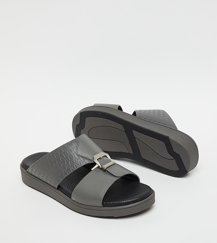 ARTM3 02 Textured Arabic Sandals