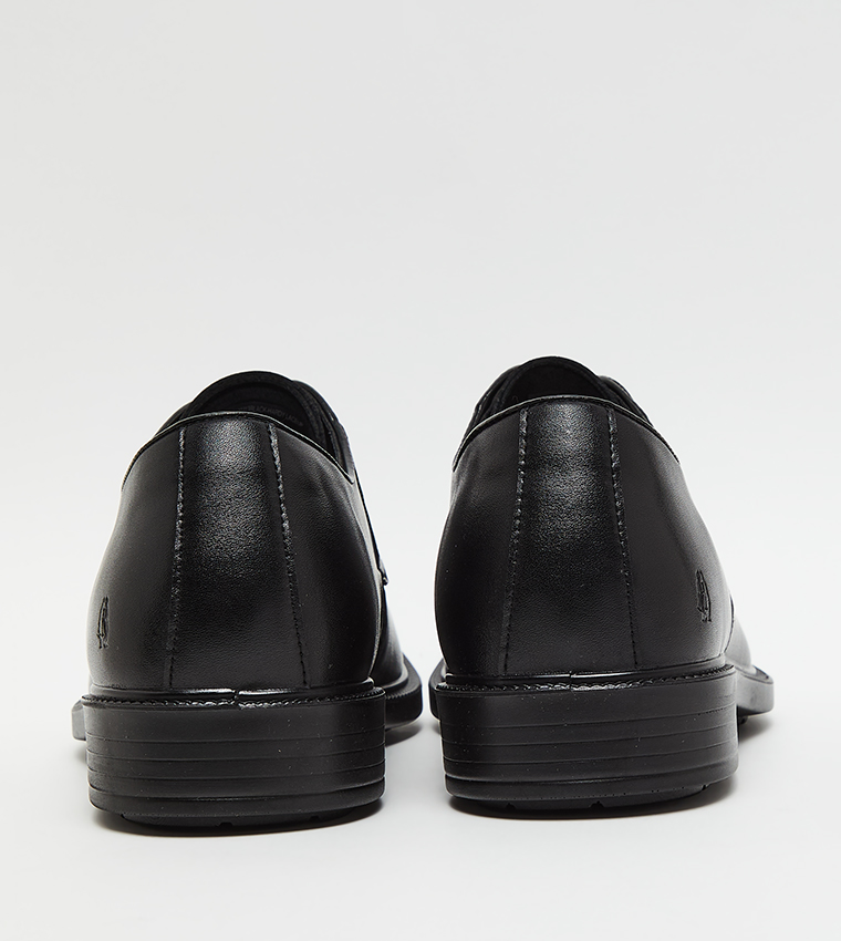 Textured Round Toe Formal Lace-On Shoes