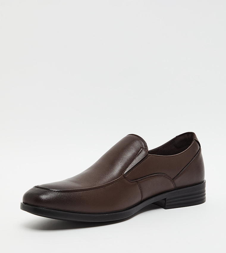 Textured Round Toe Formal Slip-On Shoes