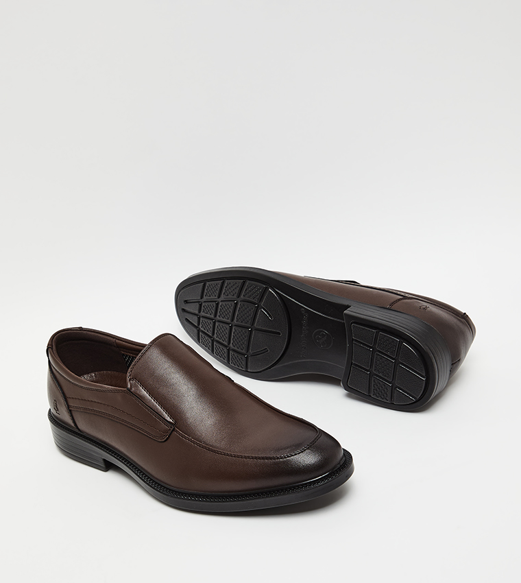 Textured Round Toe Formal Slip-On Shoes