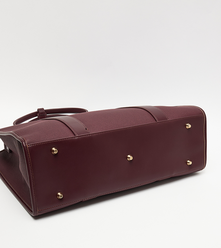 Textured Zippered Tote Bag