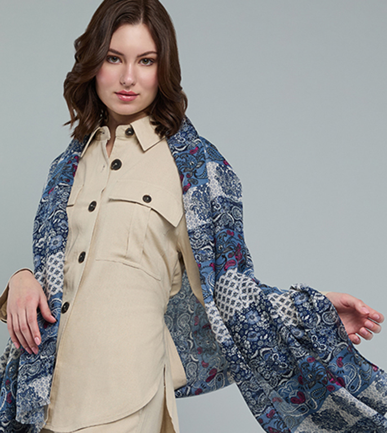 أر آند بي  أوشحة منسوجة  - أزرق Woven Scarves
