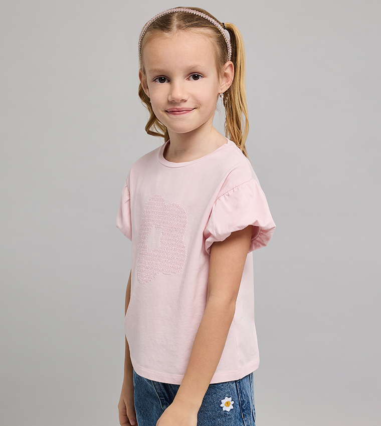 توب مطرز كم باف بقبة مستديرة 