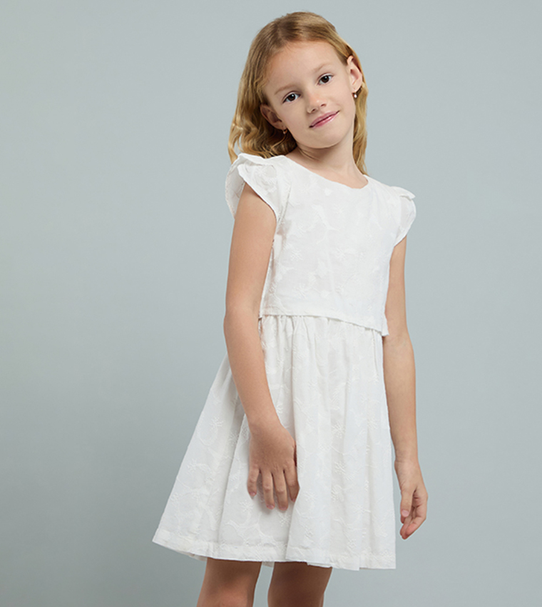 فستان مطرز كم كاب بقبة مستديرة 