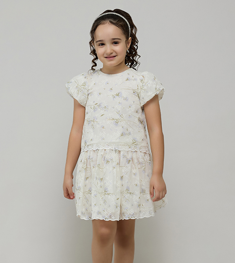 طقم توب مطرز مع تنورة