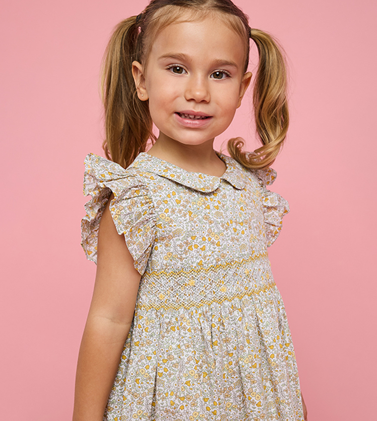 Floral Print Flared Dress with Peter Pan Collar Neck and Flutter Sleeves