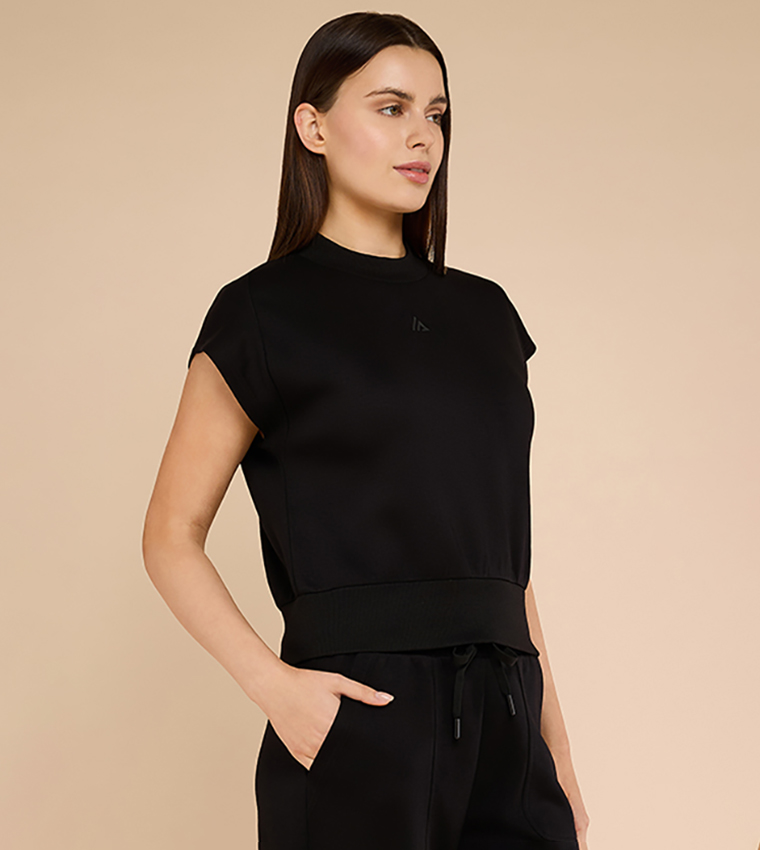 R&B  Cropped Tops - Black Cropped Tops