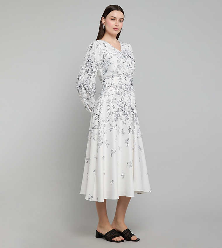 Printed Flared Dress with V-Neck and Puff Sleeves
