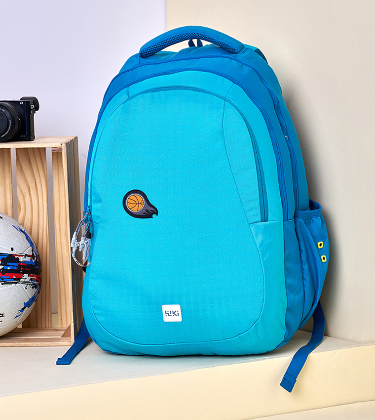 حقيبة ظهر بطبعة 