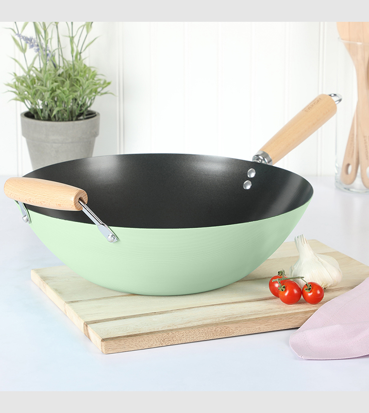 مقلاة ووك - حجم 14 إنش - لون سيج - طلاء غير لاصق باللون الأسود - مقبض باكيليت - 1.5 مم