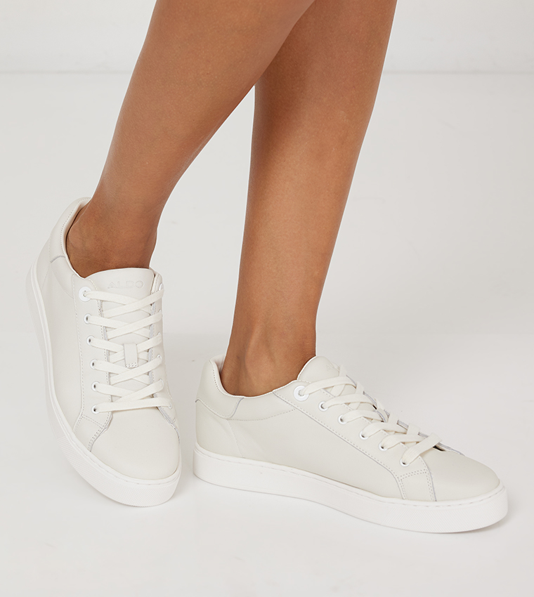 WOOLLY Lace-Up Sneakers